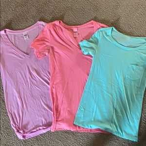 2 v neck(Pink VS) 1 t-shirt(American eagle)